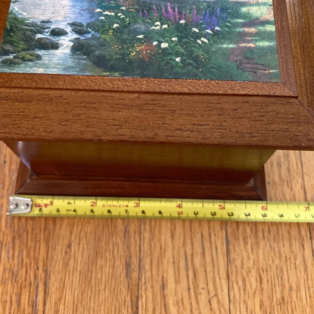 Avon NWOT Thomas Kincaid Wooden Jewelry Box with Green Interior